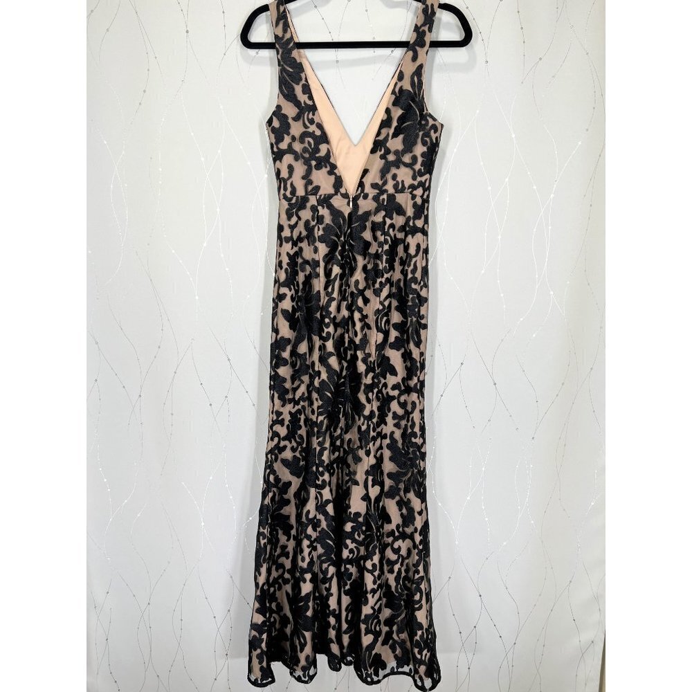 NWT Lovers + Friends Black Lace Beige Formal Gown $348 - Picture 7 of 15